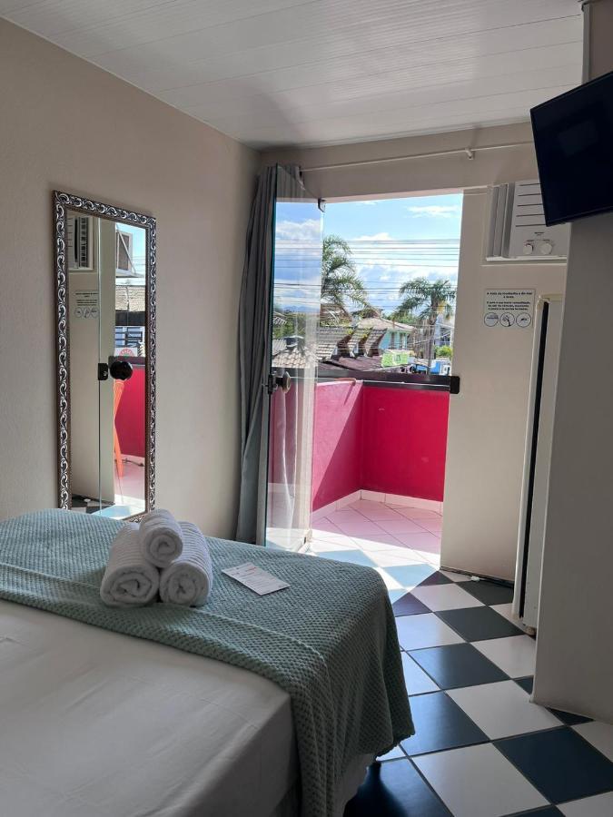 Hotel Morada Da Marta Guarda do Embaú Esterno foto